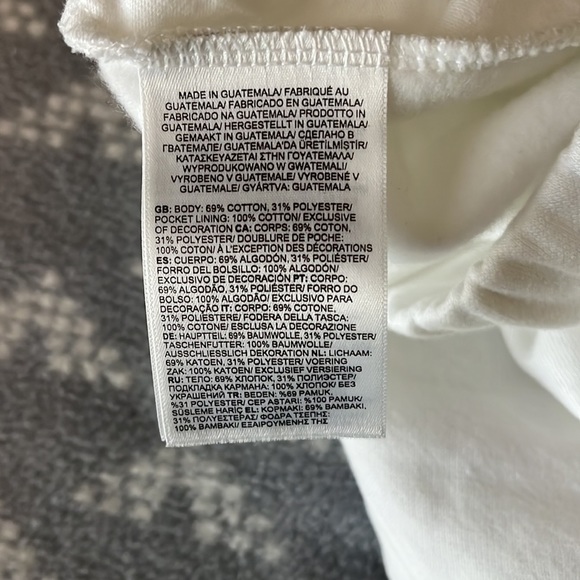 NWT Women’s North Face Shorts - Picture 8 of 8